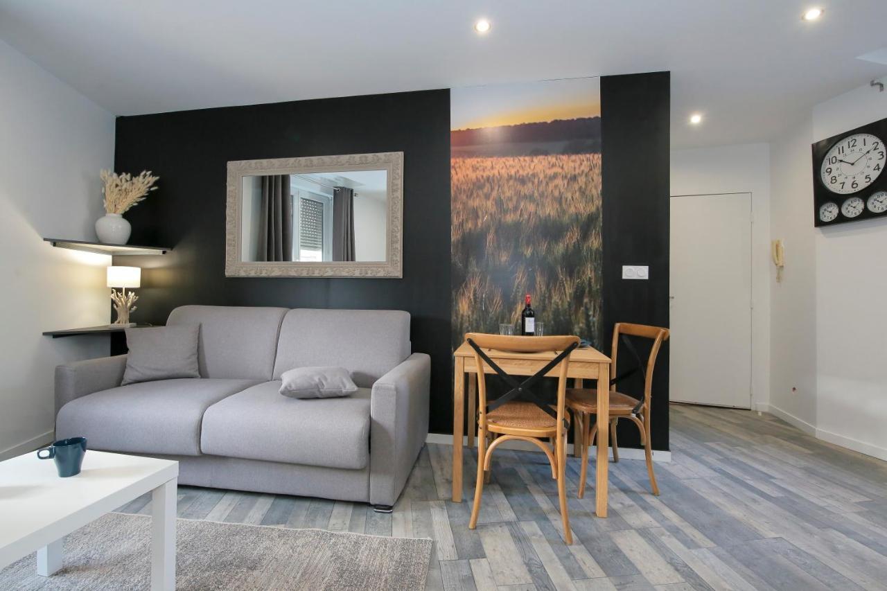 Les Champs, T2 Hypercentre Chic Et Cosy Wifi Par Sovalfi Leilighet Saint-Etienne  Eksteriør bilde